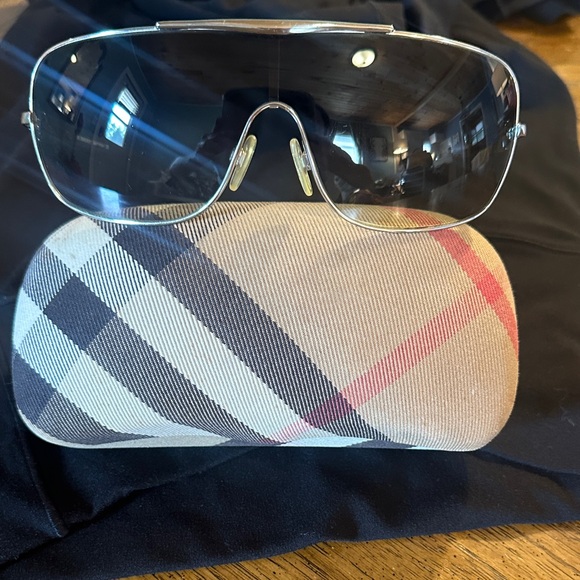Burberry Silver Aviator Sunglasses